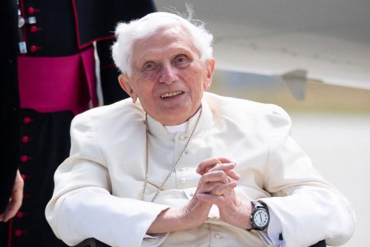 Pope Benedict travels back to the Vatican
