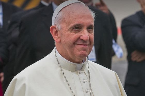 papa Papa Francisco sorrindo
