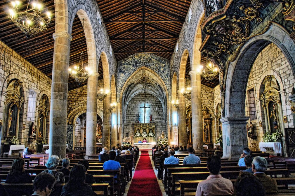 Chaves_-_Igreja_de_Santa_Maria_Maior_(1) Interior da Basílica de Santa Maria Maior