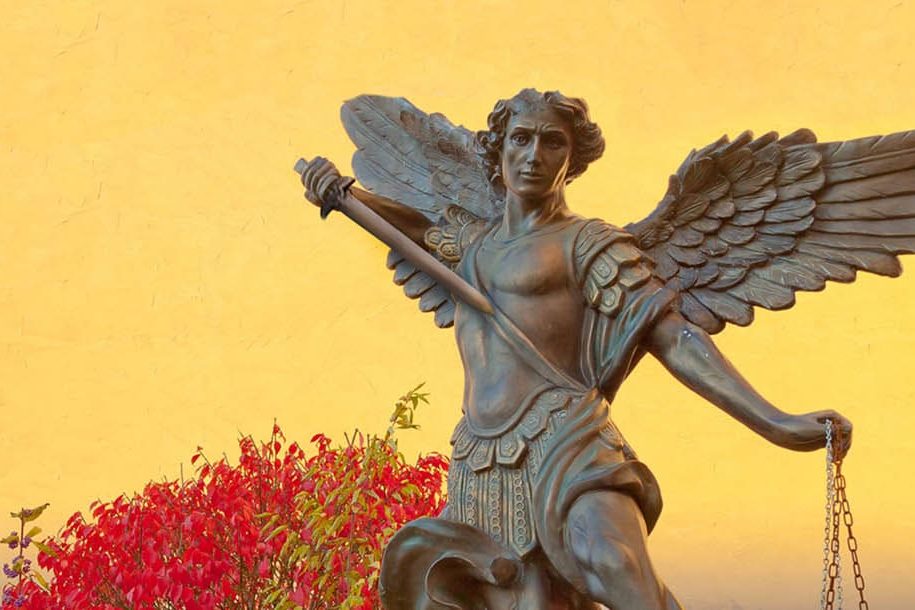 sao-miguel-arcanjo Estátua de São Miguel Arcanjo