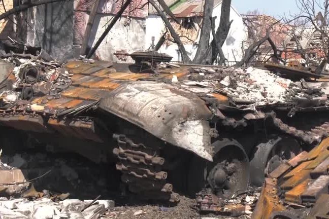 ‘We are pushing them back’ – Ukrainian serviceman says of liberated village in Kharkiv region