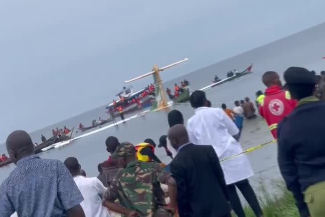 Bystanders aid crashed passenger plane on Lake Victoria in Tanzania