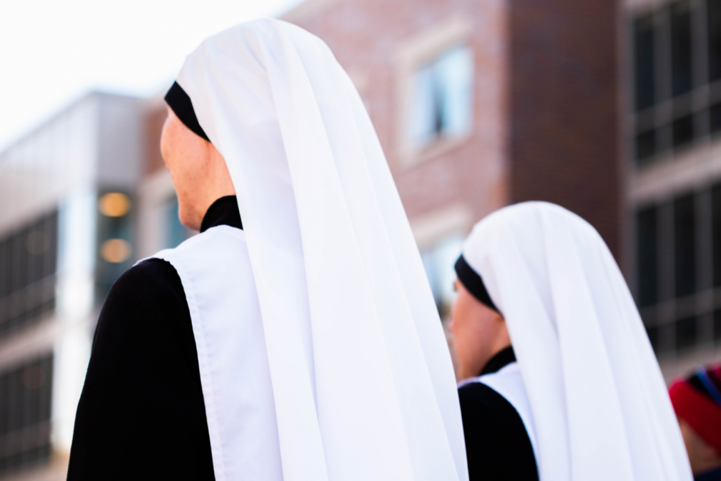 freiras-irmas-religiosas_Gianna-Bonello-na-Unsplash-1536×864