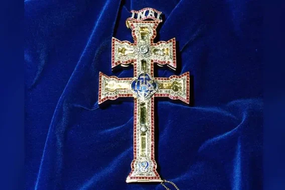 CruzCaravaca_Facebook_050817