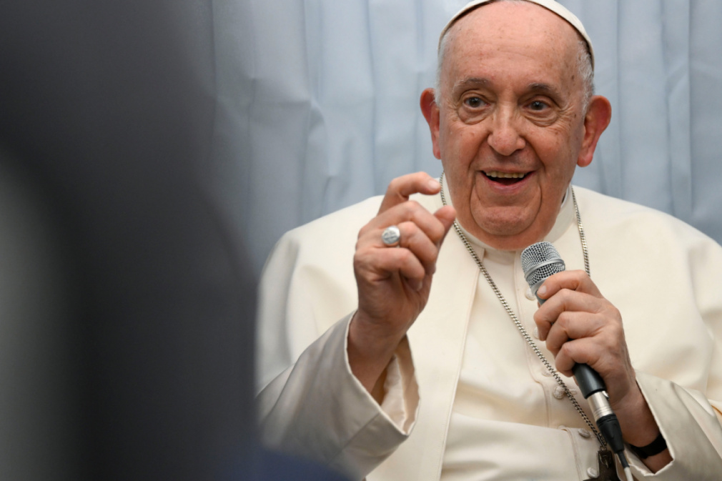 papa-voo-marselha_Vatican-MediaIPASipa-USA-via-Reuters-1536×864-1-1536×768