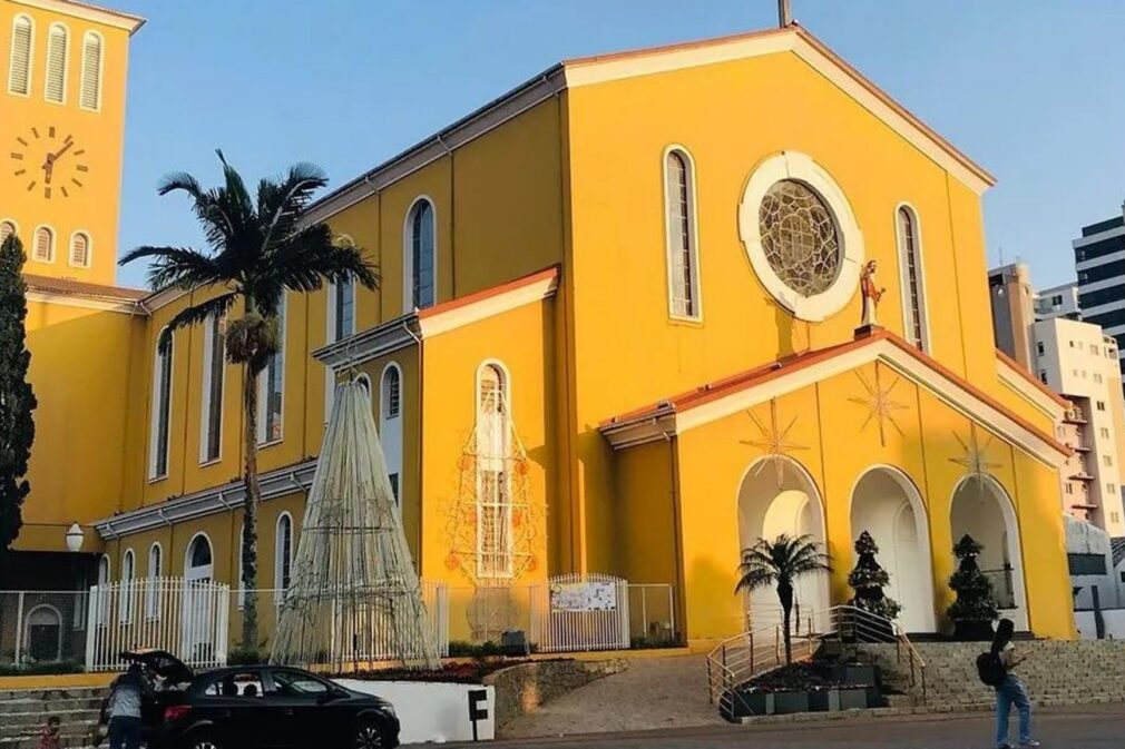 Paroquia_Sao_Pedro_Apostolo-1536×864