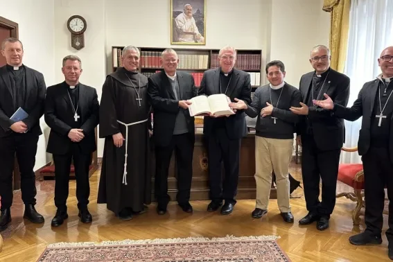 img-9349-scaled-e1704741701821-2048×1319