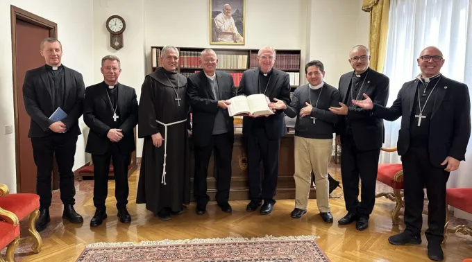 img-9349-scaled-e1704741701821-2048×1319