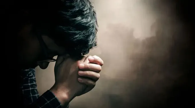 Exorcista-tentaciones-diablo-oracion-Shutterstock-02032023