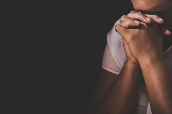 Practicas-santidad-oracion-Shutterstock-03032023