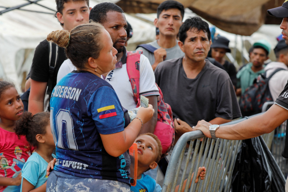 migrantes-na-estacao-de-acolhimento-em-lajas-brancas-panama-_-foto-REUTERS-Aris-Martinez-1536×864