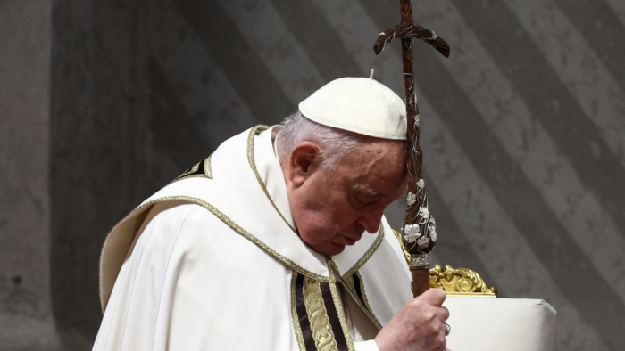 papa-francisco-missal-crismal-santos-oleos-vaticano-28-marco-03-2024-_-foto-REUTERS-Guglielmo-Mangiapane-1536×864