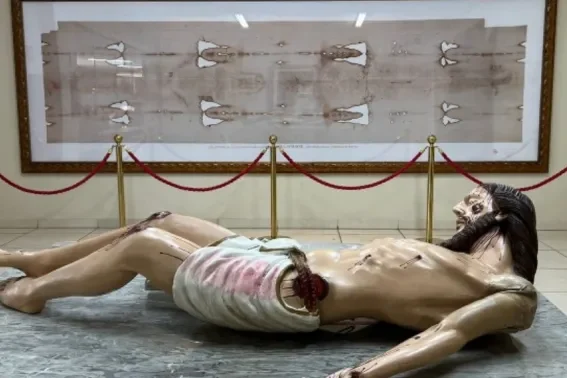 replica-santo-sudario-basilica-sagrada-familia-produtora-stone