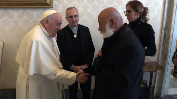 Papa_Francisco_familias_israelenses_Reuters-1536×864