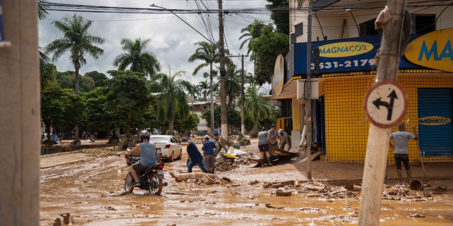 saiba-como-ajudar-as-vitimas-das-enchentes-em-uba-1536×864