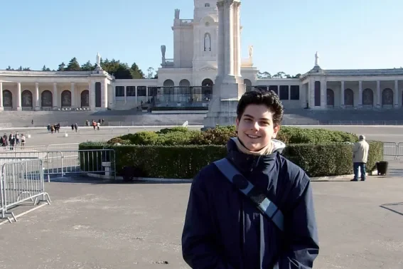 carlo-acutis-em-fatima-associacao-carlo-acutis-69aae582eab42