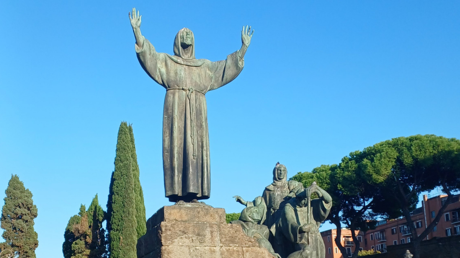 monumento-a-sao-francisco-de-assis-em-latrao-_-foto-gabriel-fontana-1536×864