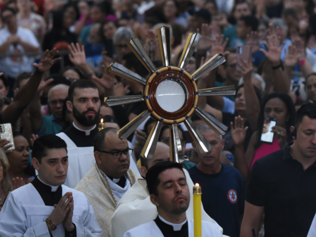 Número de católicos no mundo cresceu 1,14%, apontam estatísticas