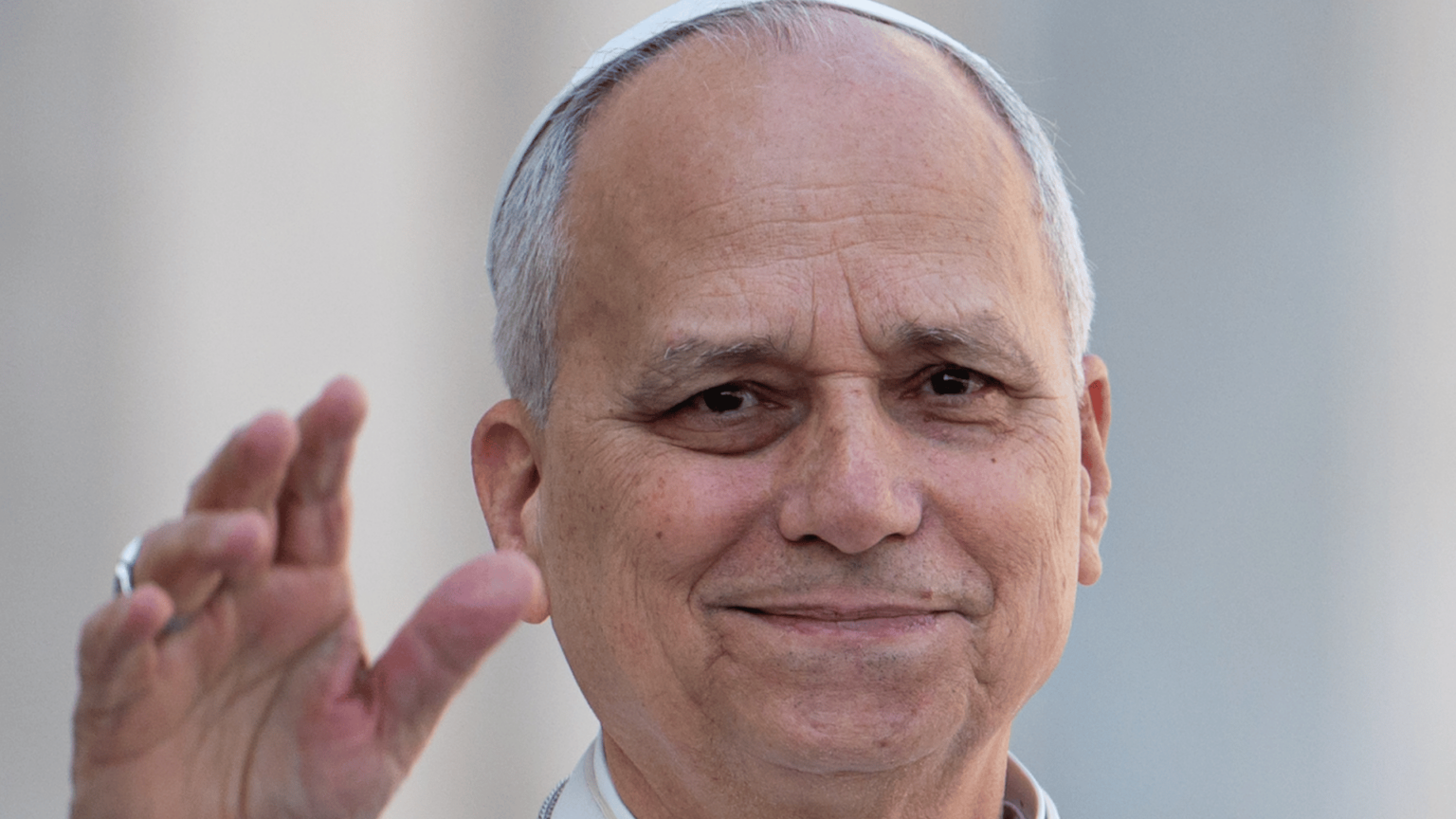 em-saudacao-a-nova-arcebispa-de-cantuaria-papa-frisa-dom-do-dialogo-1-1536×864