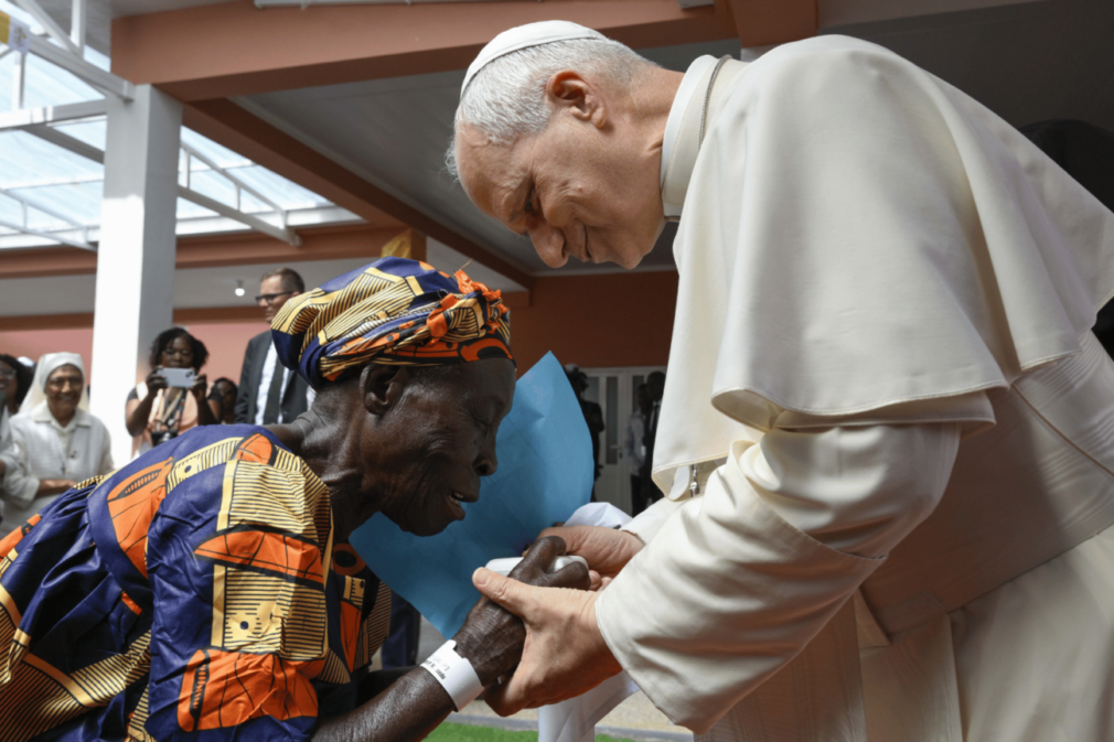 papa-leao-xiv-centro-de-acolhimento-pessoas-idosas-angola_vatican-mediacppipasipa-usa-via-reuters–1536×864