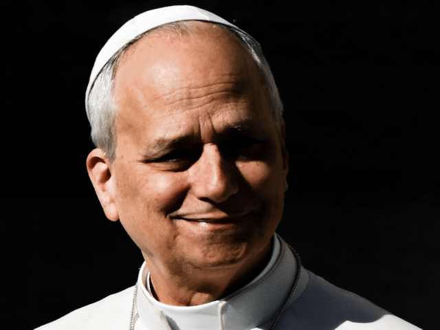 Papa frisa dimensão universal da Igreja, expressa no encontro e diálogo