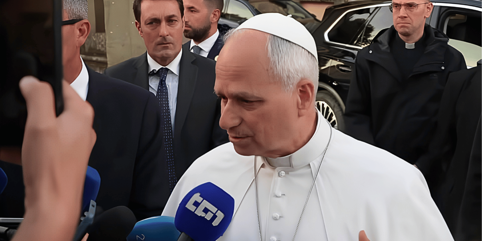 papa-leao-xiv_castel-gandolfo_reproducao-reuters-1536×864 Papa Leão XIV conversou com jornalista ao final da tarde desta terça-feira, 16, antes de deixar Castel Gandolfo /Foto: Reprodução Reuters