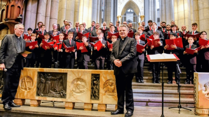coral-do-papa_arquidiocese-de-sp_luciney-martinso-sao-paulo-1024×576