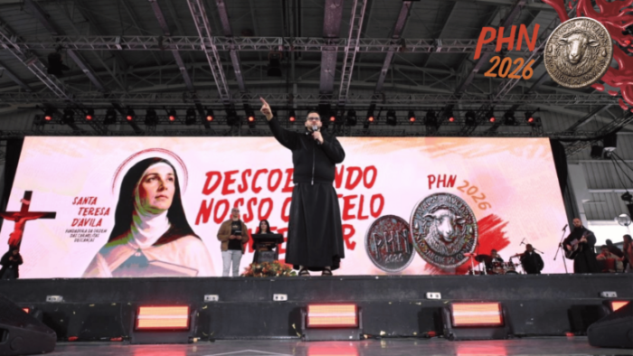 padre-ailton-durante-pregacao-no-phn-2026_daniel-xavier-768×432
