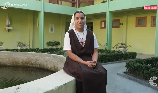 Libertada do vício em crack torna-se postulante em mosteiro de Clarissas