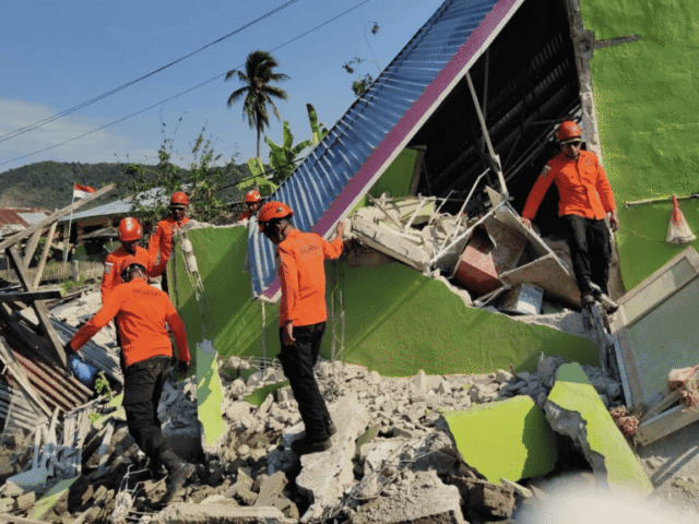 Papa expressa proximidade às vítimas do terremoto na Indonésia