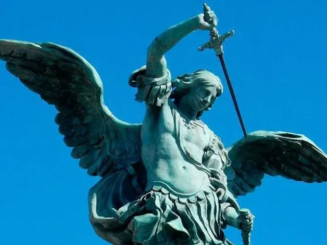 Esta é a verdadeira história da oração a são Miguel Arcanjo do papa Leão XIII