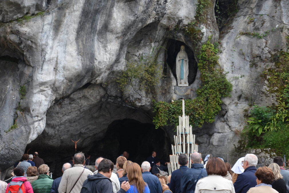 grotta_di_lourdes_wikipedia-1536×864