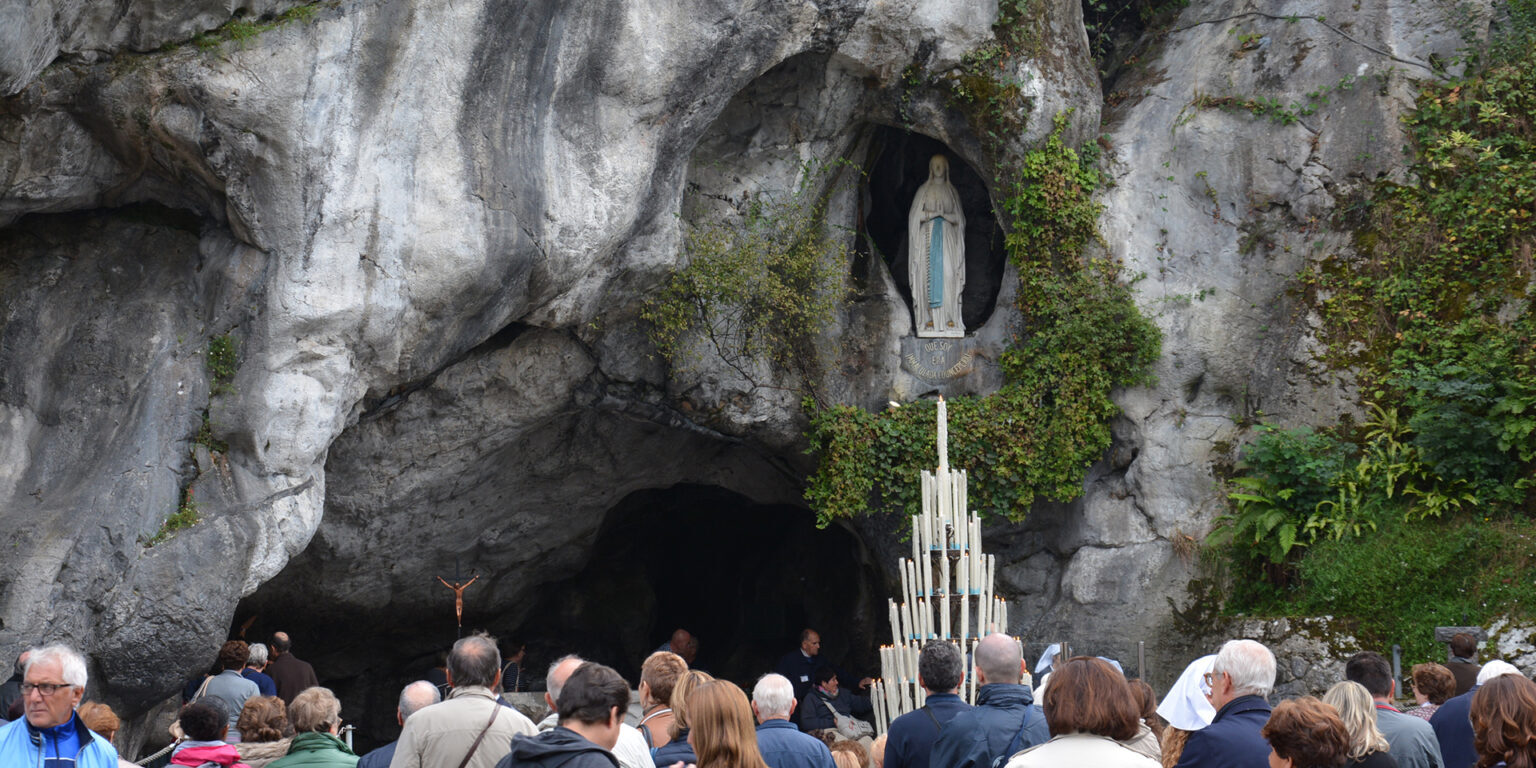 grotta_di_lourdes_wikipedia-1536×864