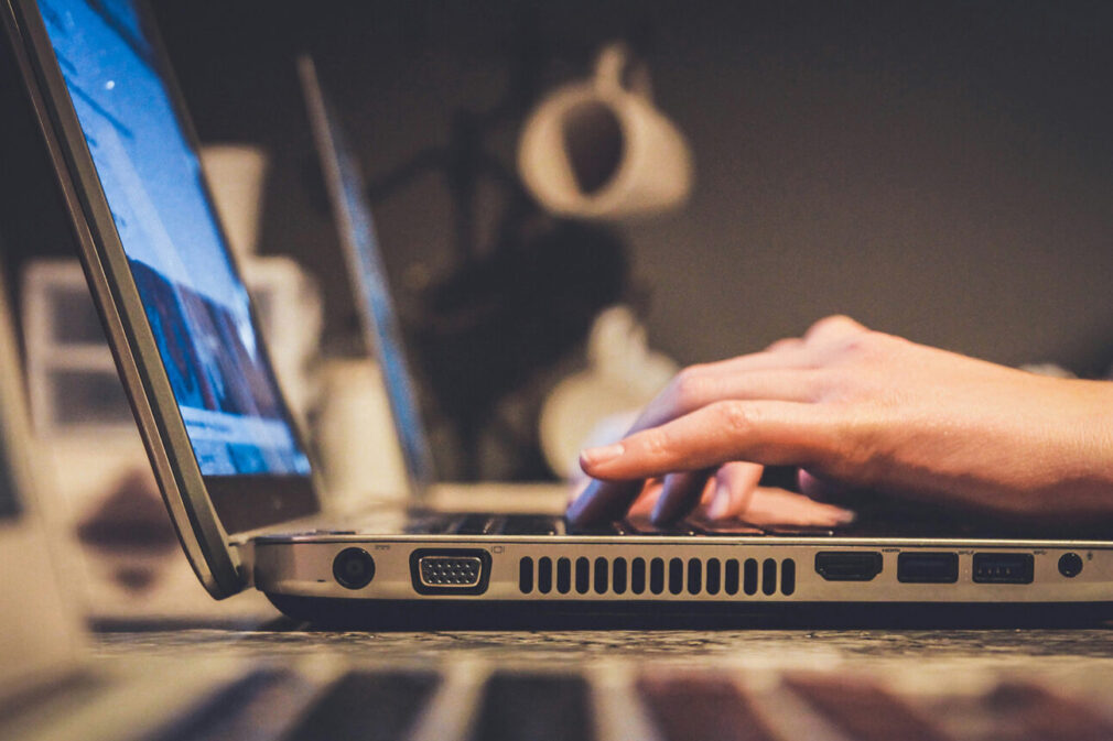 notebook_unsplash-1536×864