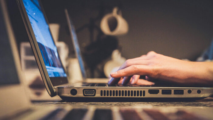 notebook_unsplash-1536×864