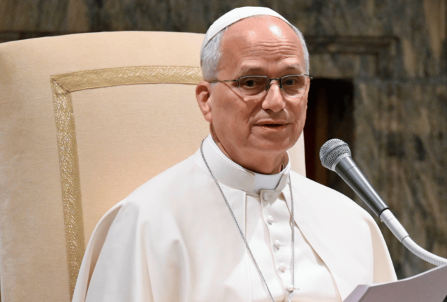 Papa a universitários: busquem a verdade com coragem