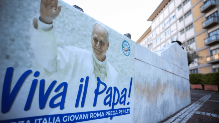 banner-papa-hospital-gemelli-reutersstoyan-nenov-1536×864