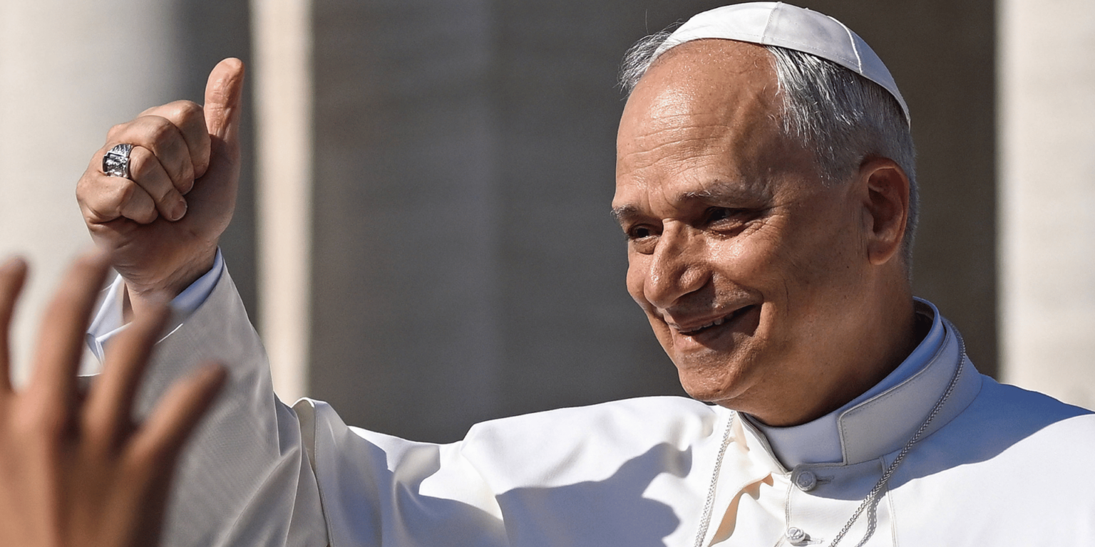 foto-neutra-papa-leao-xiv-joinha-_-imagocatholicpressphoto-via-reuters-connect-1536×864