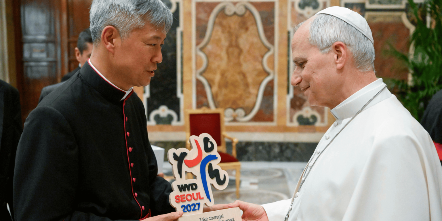 papa-religiosos-coreanos-jmj-2027_vatican-media-catholic-press-photoipasipa-usa-via-reuters-1536×864